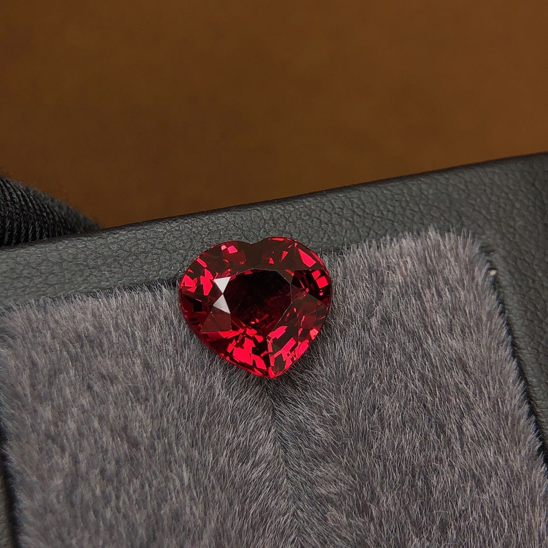 5.5Ctw Natural Tourmaline Loose: 5.5Ctw Natural Tourmaline Loose,Size:0.4inx0.4inx0.2in 5.5Ctw天然碧玺裸石