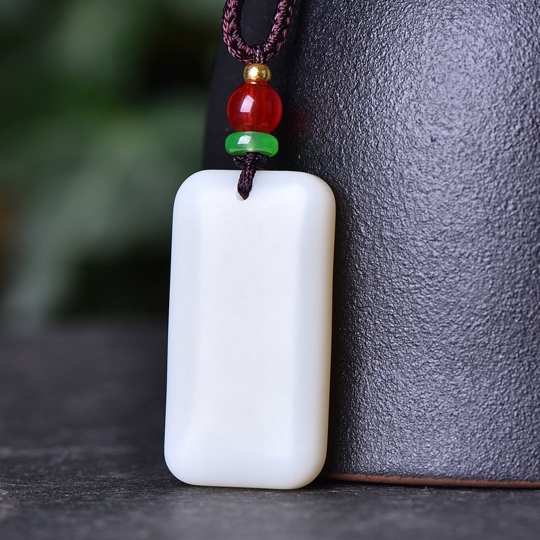 An Exquisite White Jade Pendant: An Exquisite White Jade Pendant,Size:0.7inx1.3in 白玉挂件