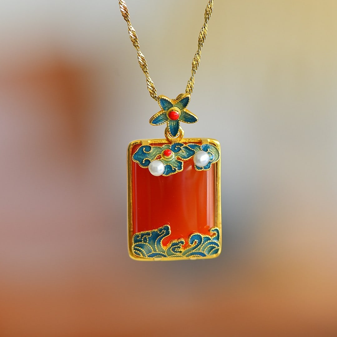 An Exquisite Sterling Silver-Gold Plated Inlaid Agate Pendant,Inlaid Pearls: An Exquisite Sterling Silver-Gold Plated Inlaid Agate Pendant,Inlaid Pearls 纯银镀金镶玛瑙吊坠,嵌珍珠