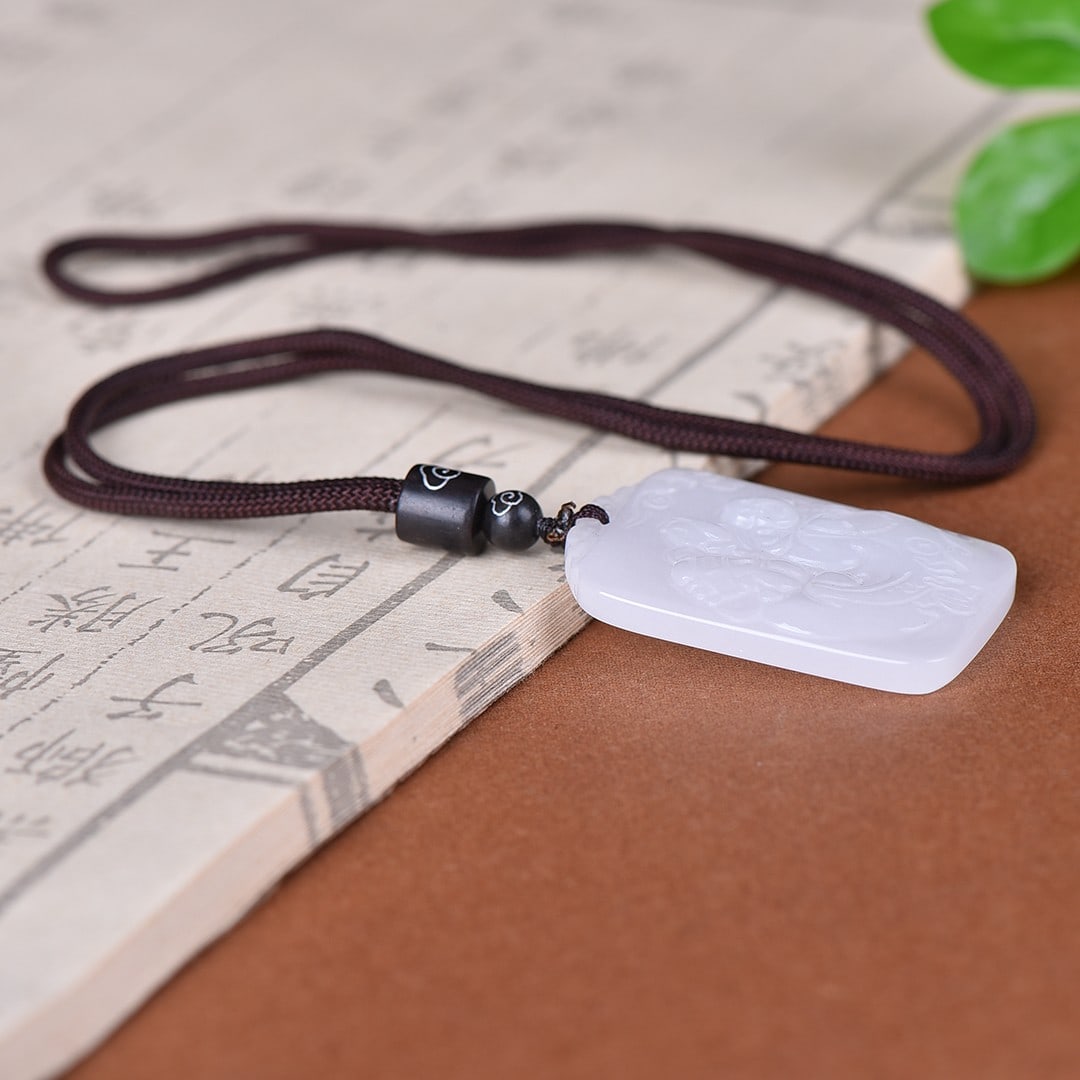 An Exquisite White Jade Figure Pattern Pendant - 5