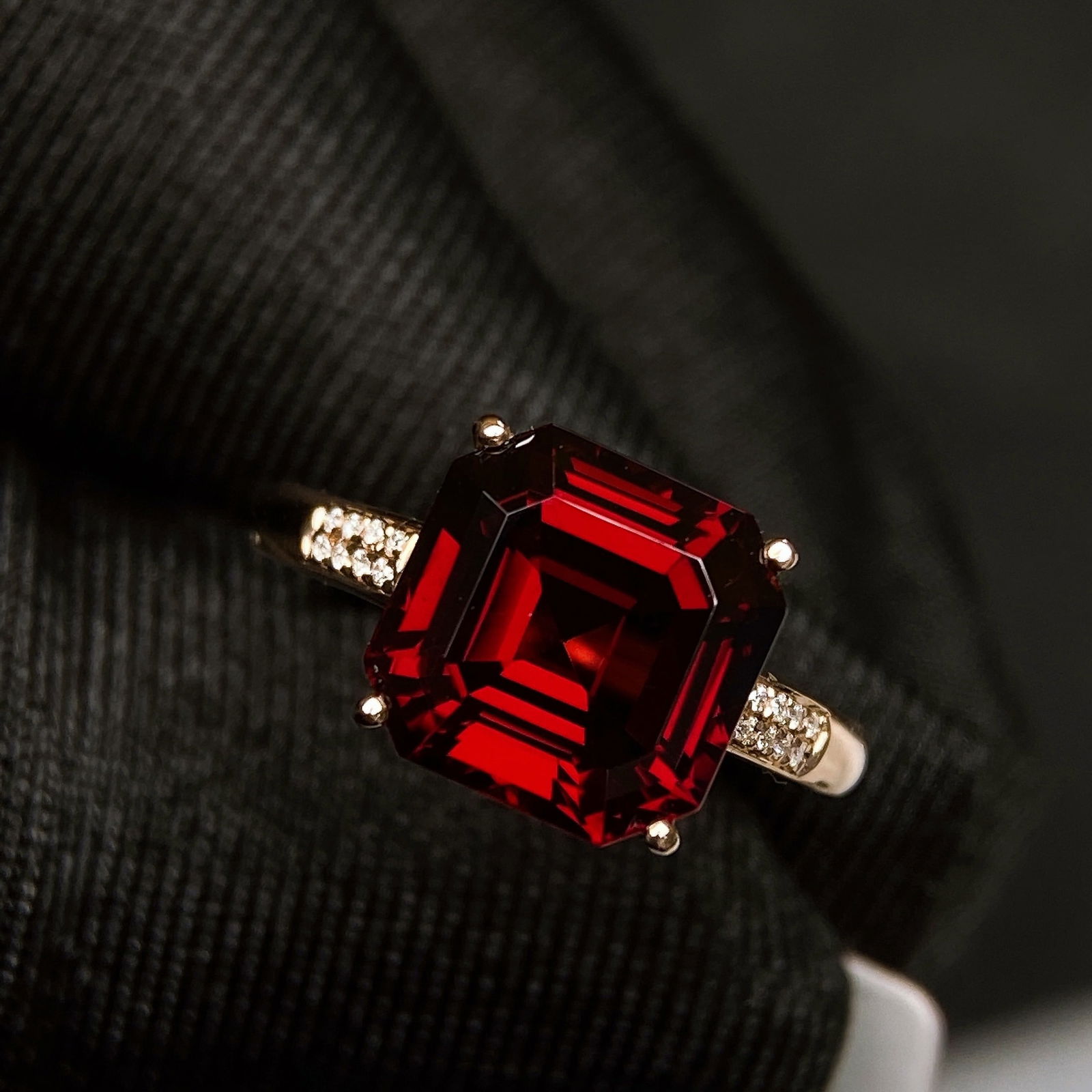 6Ctw Natural Garnet Ring - 3