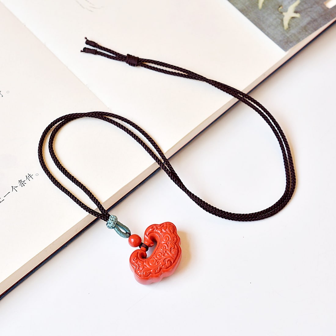 An Exquisite Cinnabar Flower Pattern Pendant - 6