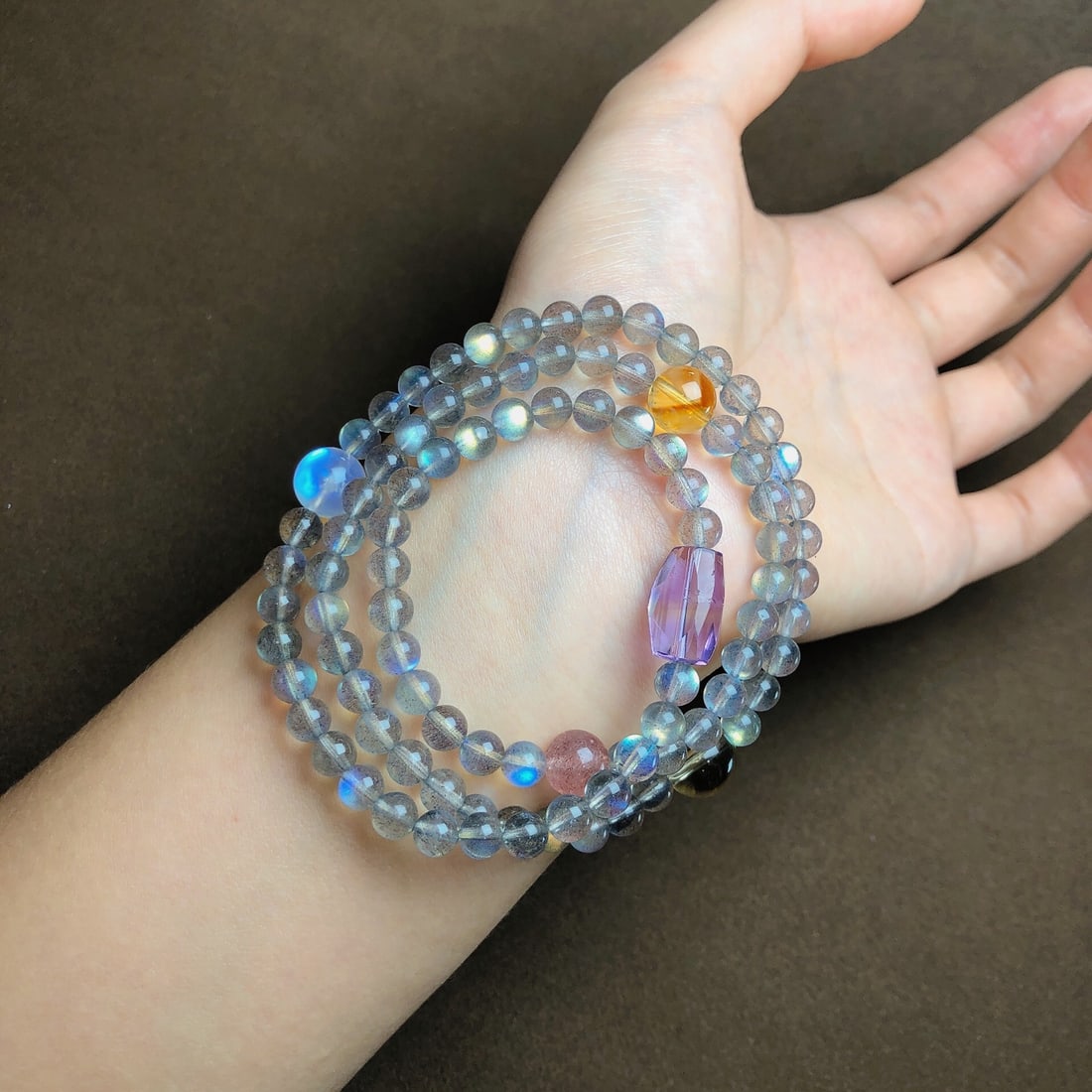 An Exquisite Crystal Bracelets - 2