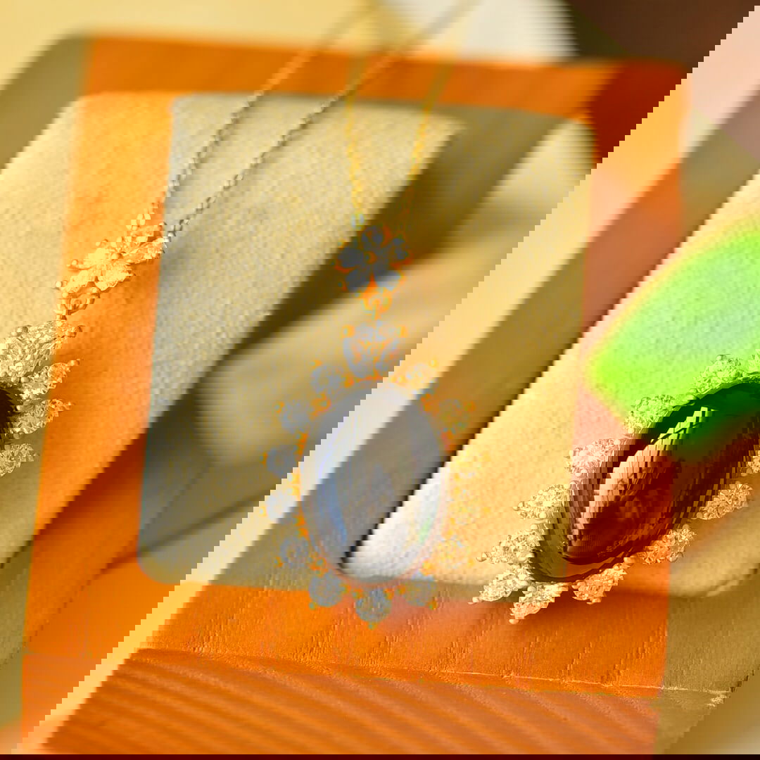 A Pair of Exquisite Sterling Silver-Gold Plated Inlaid Black Jade Necklace,Inlaid Diamond: A Pair of Exquisite Sterling Silver-Gold Plated Inlaid Black Jade Necklace,Inlaid Diamond,Size:0.8inx1.3in 