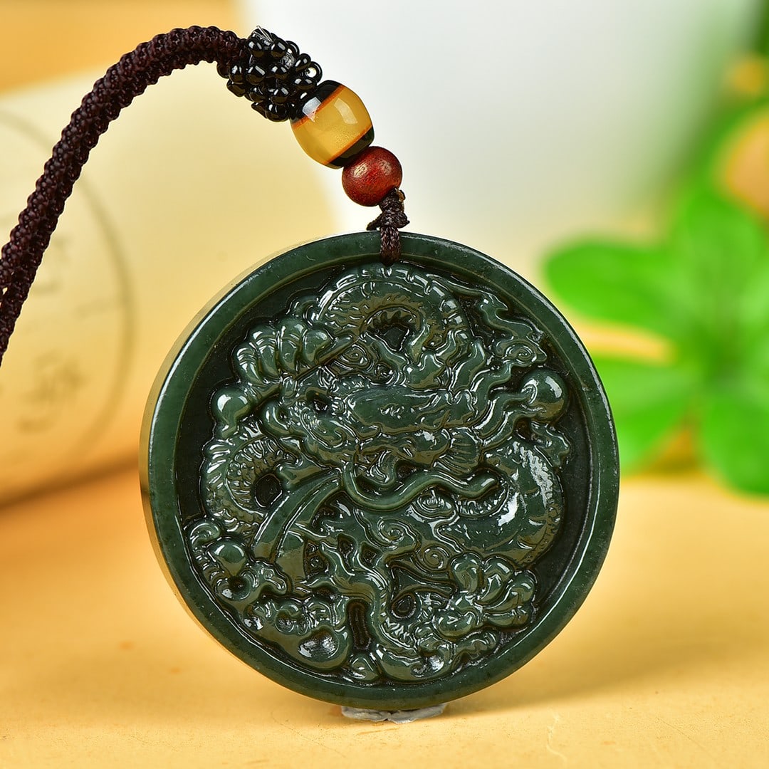 An Exquisite Sapphire Dragon Pattern Pendant - 2