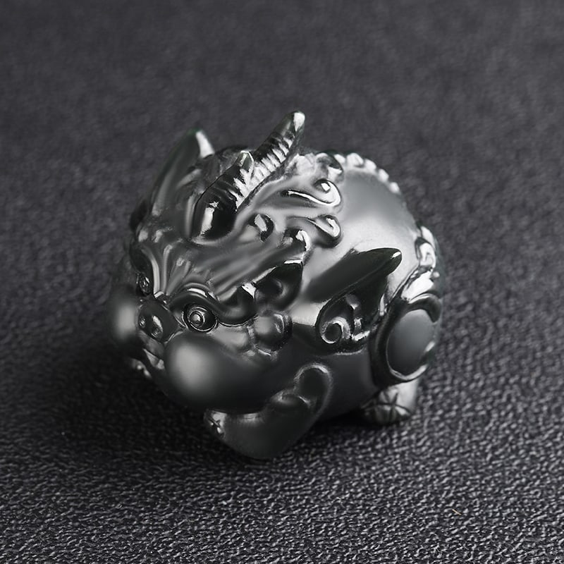 An Exquisite Cyan jade Wealth-Attracting Creature Ornament: An Exquisite Cyan jade Wealth-Attracting Creature Ornament,Size:2inx1.7inx1.7in 青玉貔貅摆件