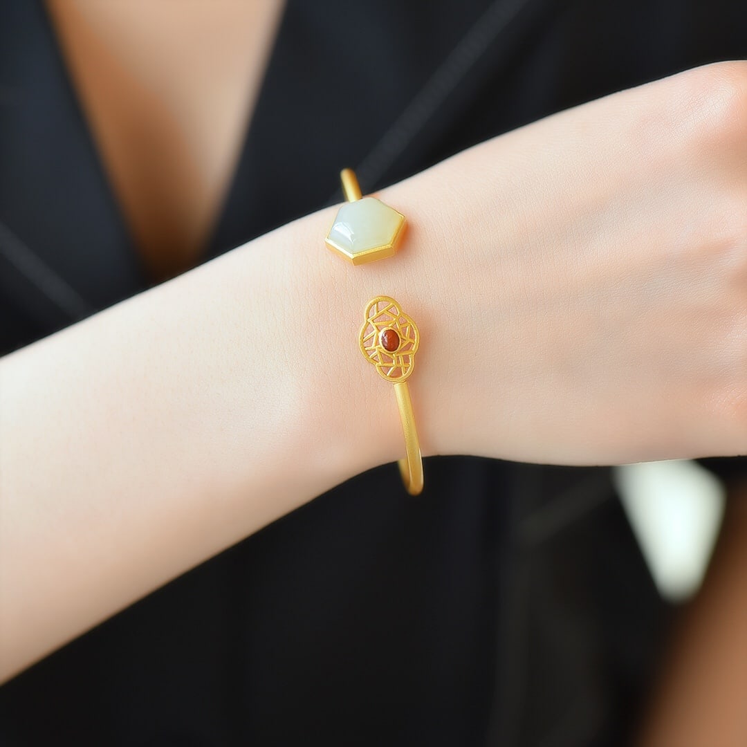 An Exquisite Sterling Silver-Gold Plated Inlaid White Jade Bracelet: An Exquisite Sterling Silver-Gold Plated Inlaid White Jade Bracelet 纯银镀金镶白玉手镯