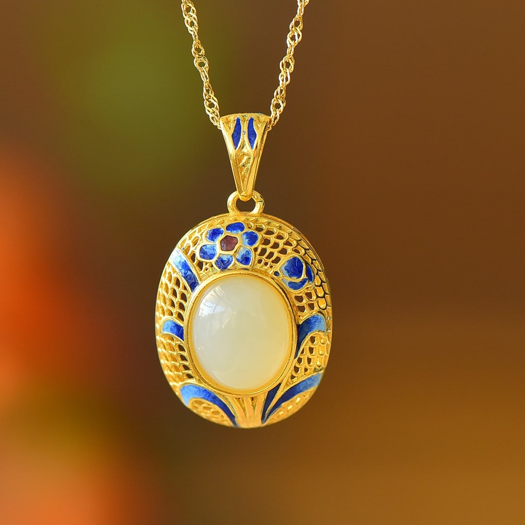 An Exquisite Sterling Silver-Gold Plated Inlaid White Jade Enamel Pendant: An Exquisite Sterling Silver-Gold Plated Inlaid White Jade Enamel Pendant,Size:0.4inx0.5in 纯银镀金镶白玉珐琅吊坠