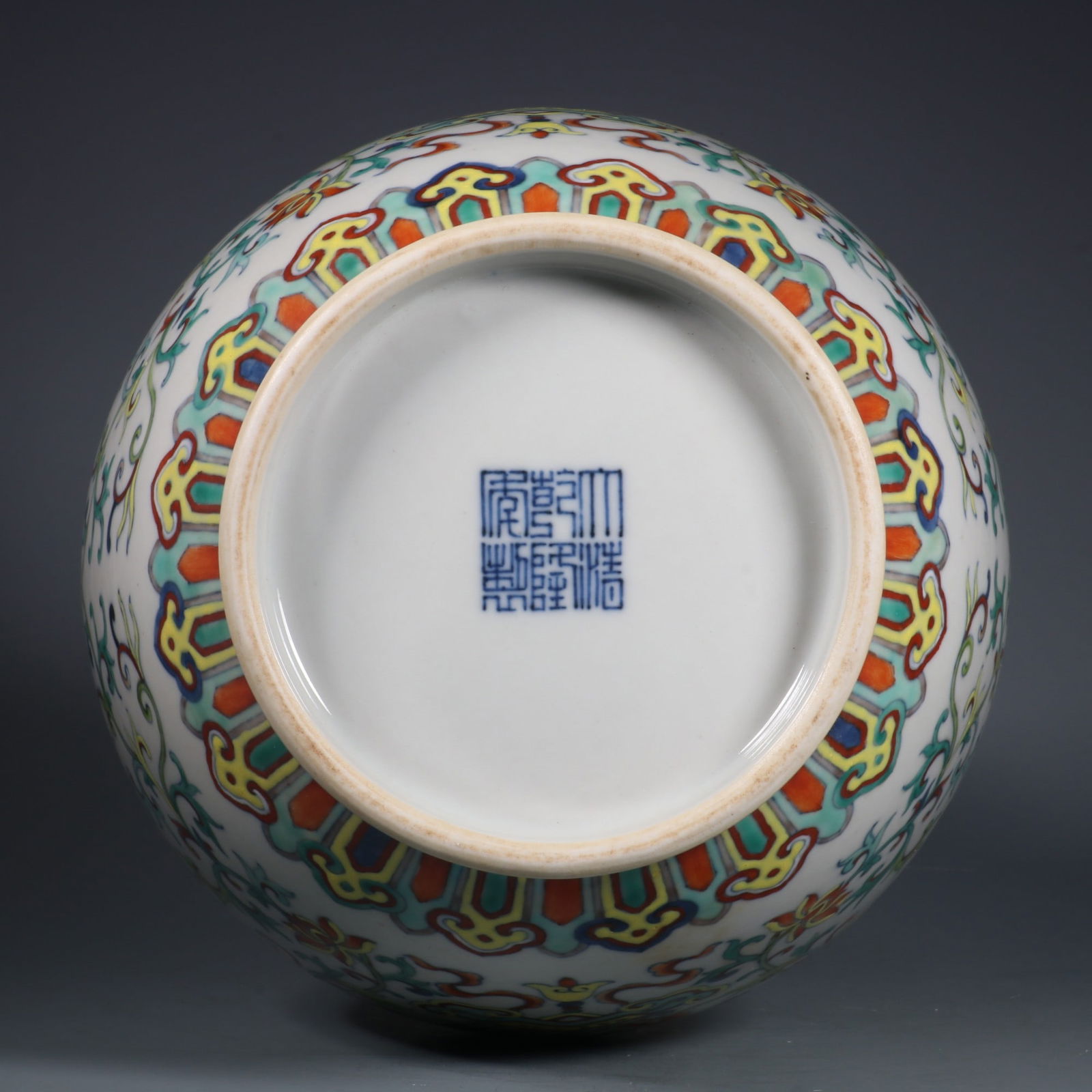 An Exquisite Doucai Lotus Pattern Double-Ears Vase - 9