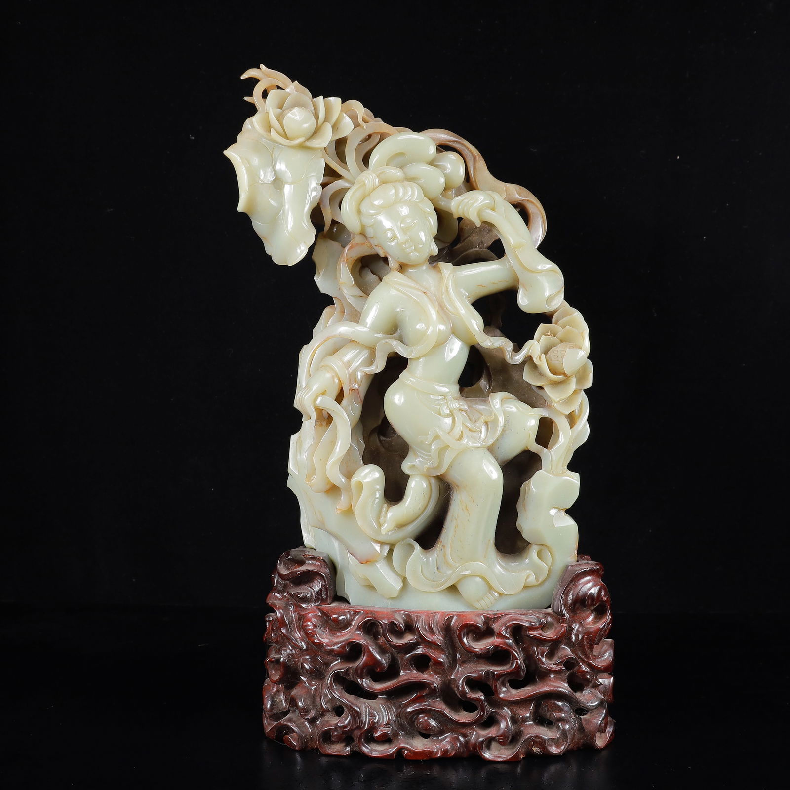 An Exquisite White Jade Figure Ornament (1 of 16)
