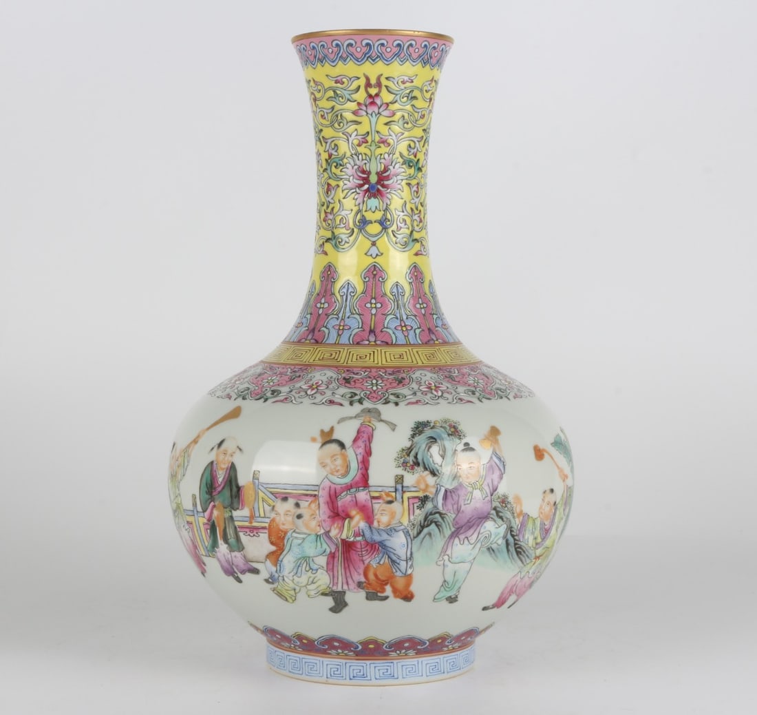 An Exquisite Enamel Character and Story Pattern Vase (1 of 9)