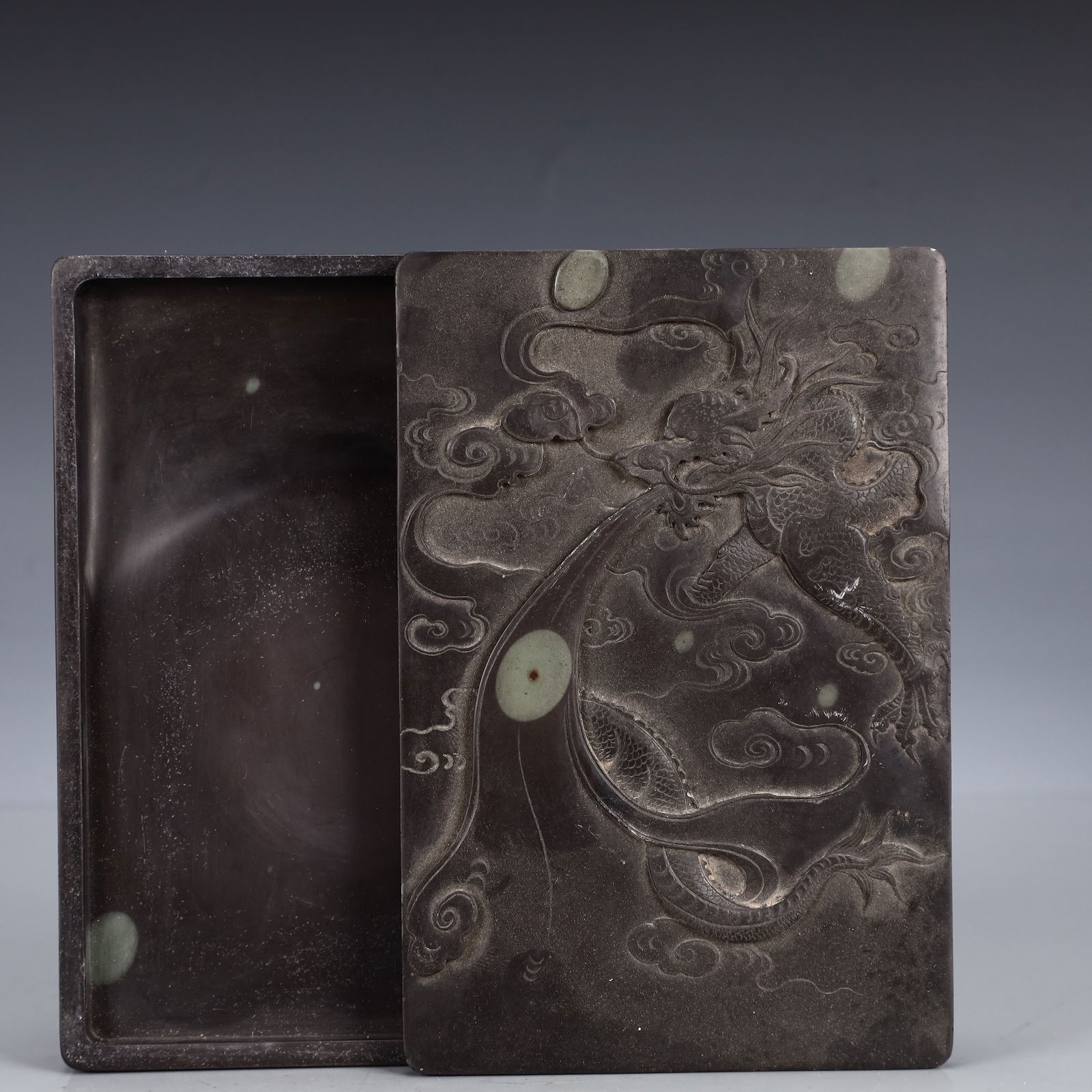 A Rare Auspicious Cloud and Dragon Pattern Inkstone - 3