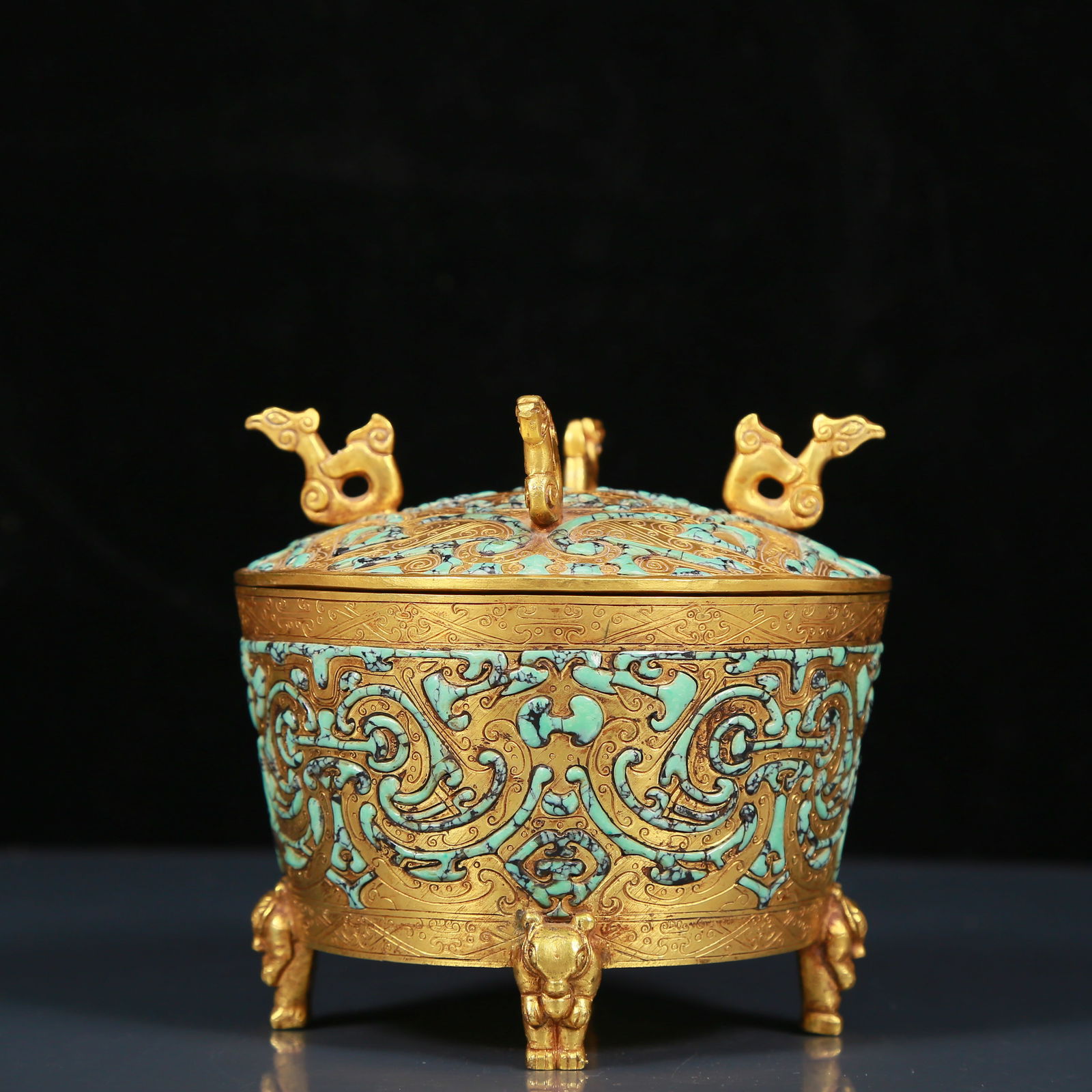 An Exquisite Silver Gilt Inlaid Turquoise Phoenix Pattern Jar: An Exquisite Silver Gilt Inlaid Turquoise Phoenix Pattern Jar,Qing Dynasty, China,Size:5.1inx4.7in,Weight:1075g 