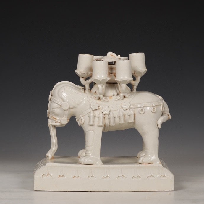 An Exquisite Ding yao Elephant Candlestick: An Exquisite Ding yao Elephant Candlestick,Song Dynasty,China,Size:9.1inx9.4in 定窑象烛台,中国宋代