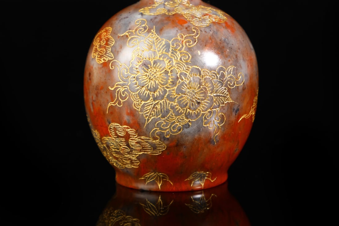 An Exquisite Shoushan Stone Flower Pattern Vase - 5