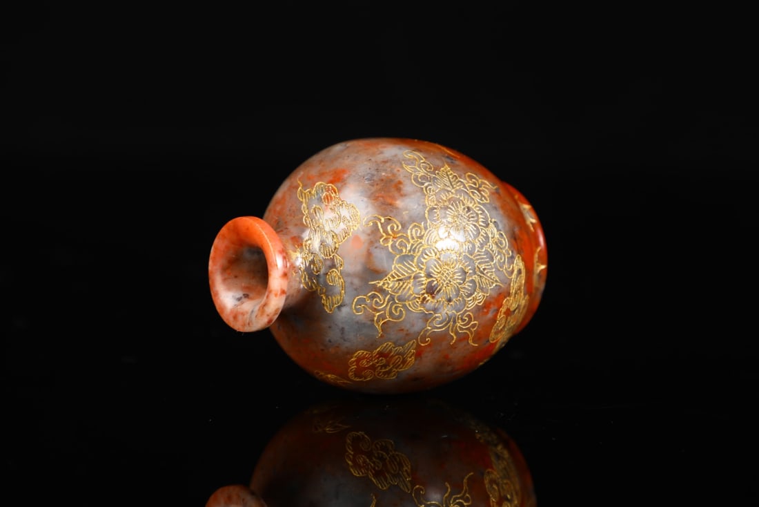 An Exquisite Shoushan Stone Flower Pattern Vase - 8
