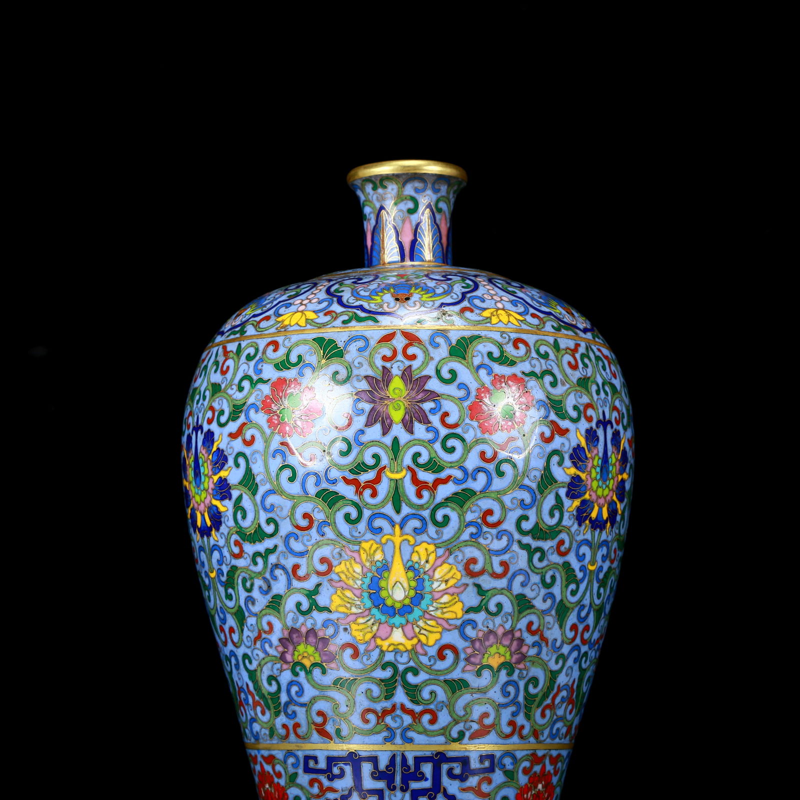 A Rare Cloisonne Lotus Pattern Vase - 2
