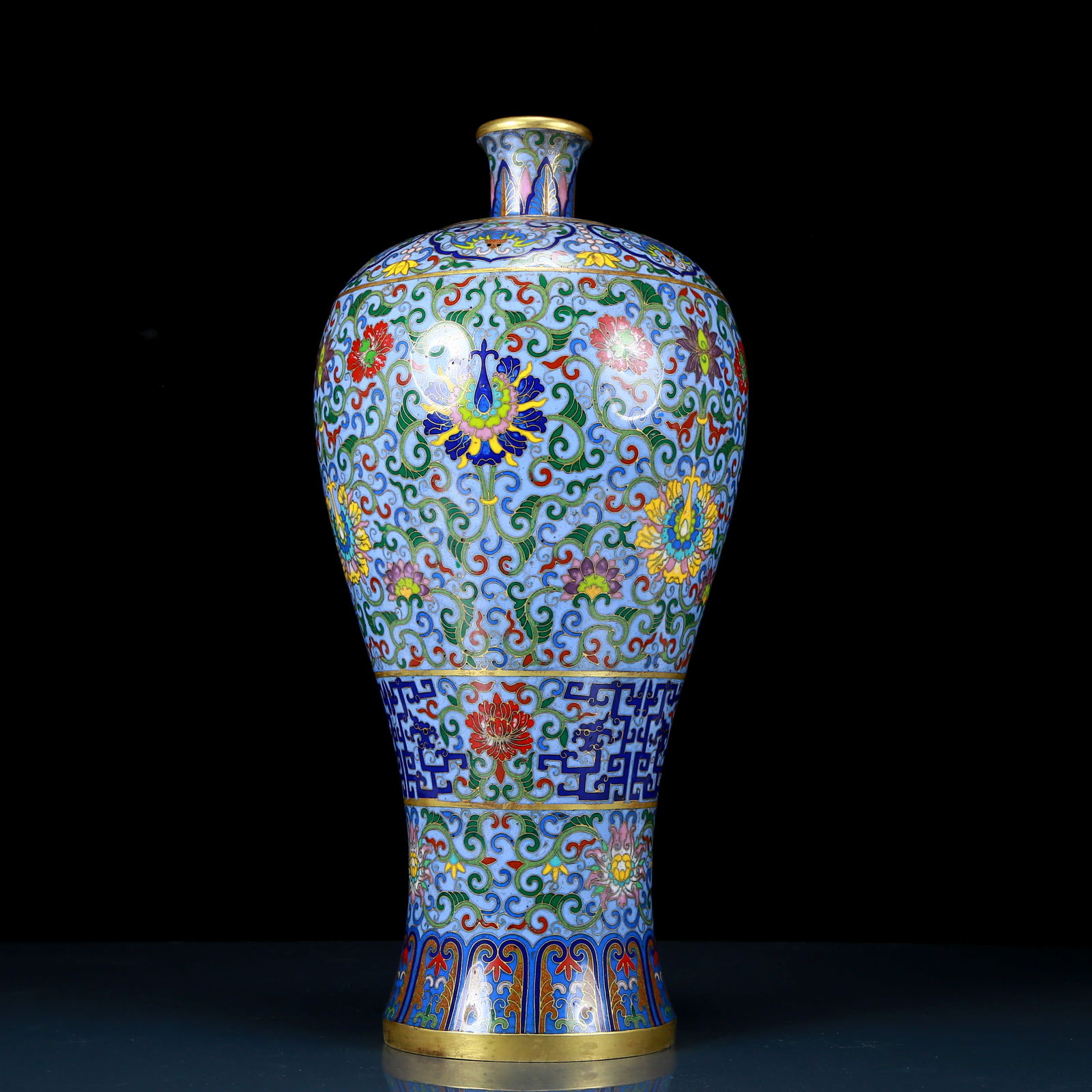 A Rare Cloisonne Lotus Pattern Vase - 5