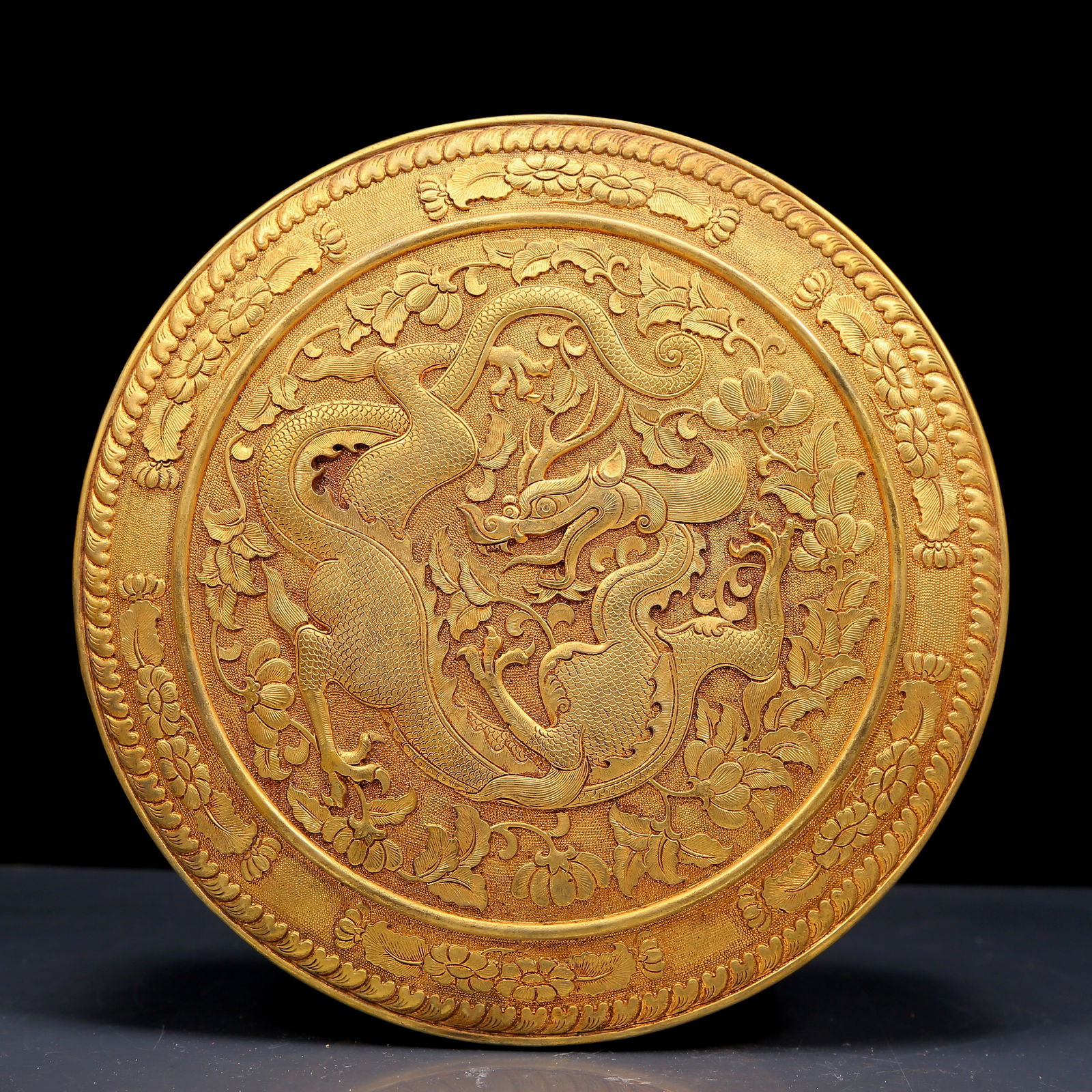 An Exquisite Gilt Bronze Dragon Pattern Box - 3