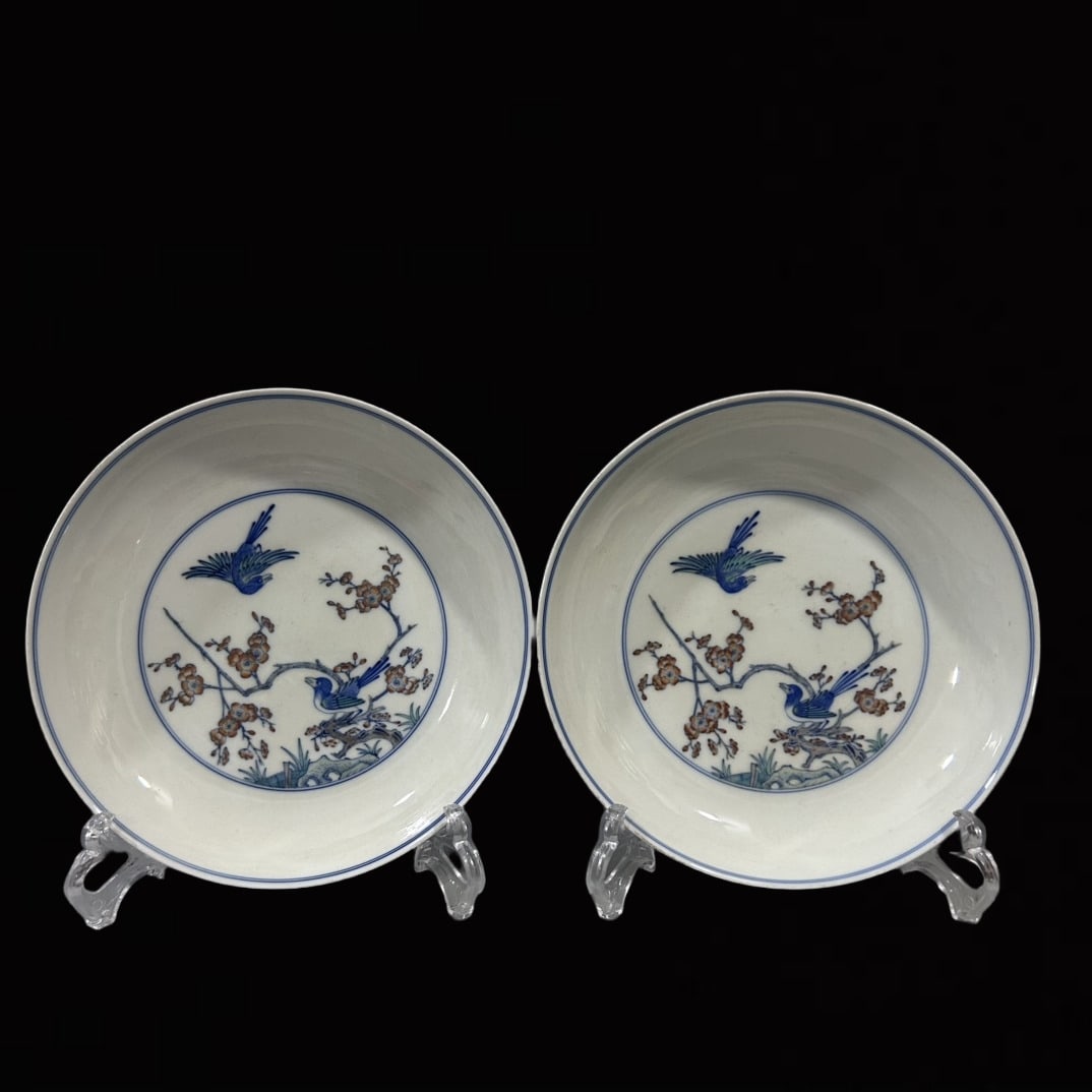 A Pair of Exquisite Doucai Flower and Bird Pattern Plates: A Pair of Exquisite Doucai Flower and Bird Pattern Plates,Qing Dynasty,China,Yongzheng Six-character Mark,Size:7.3inx1.4in