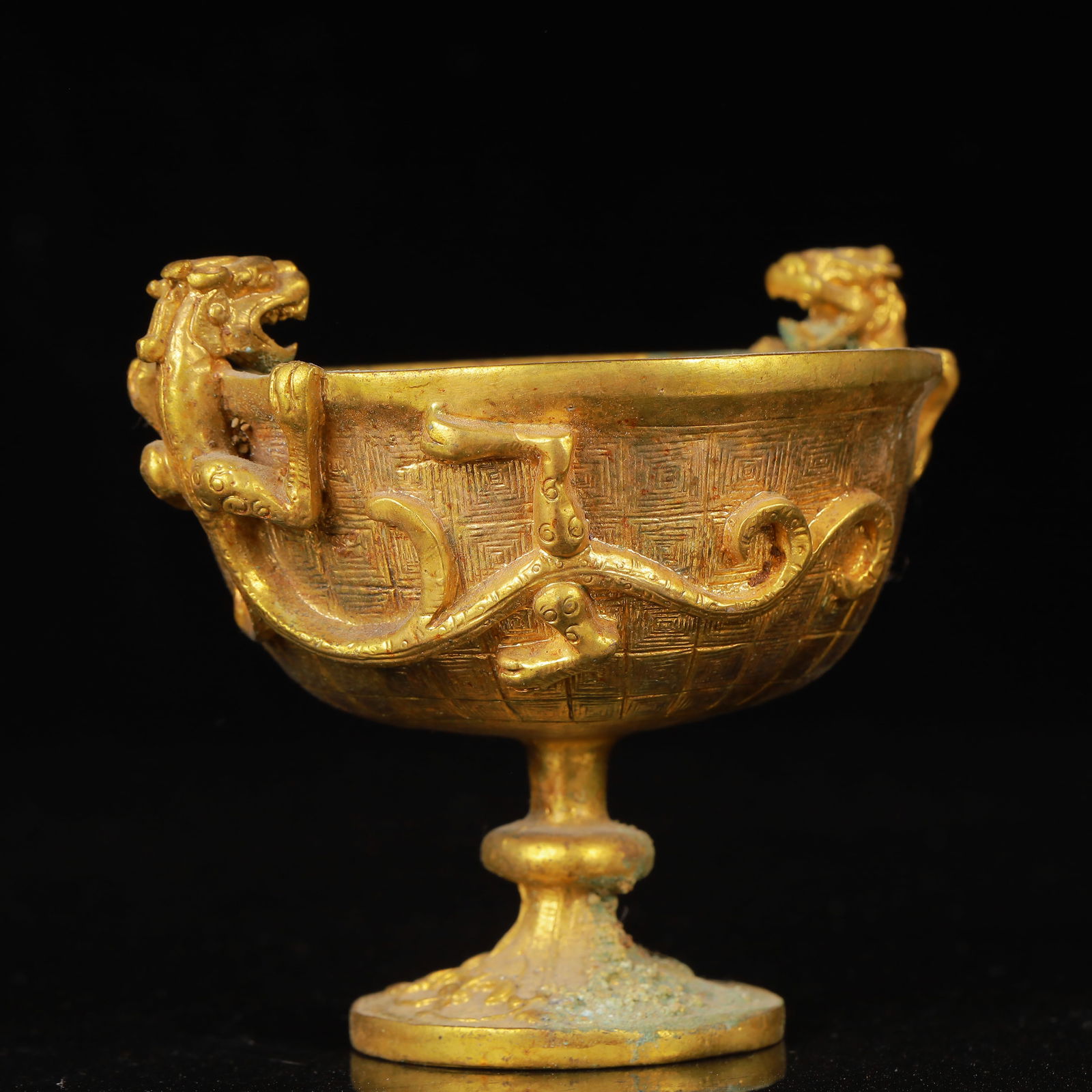 An Exquisite Gilt Bronze Dragon Pattern Cup - 4