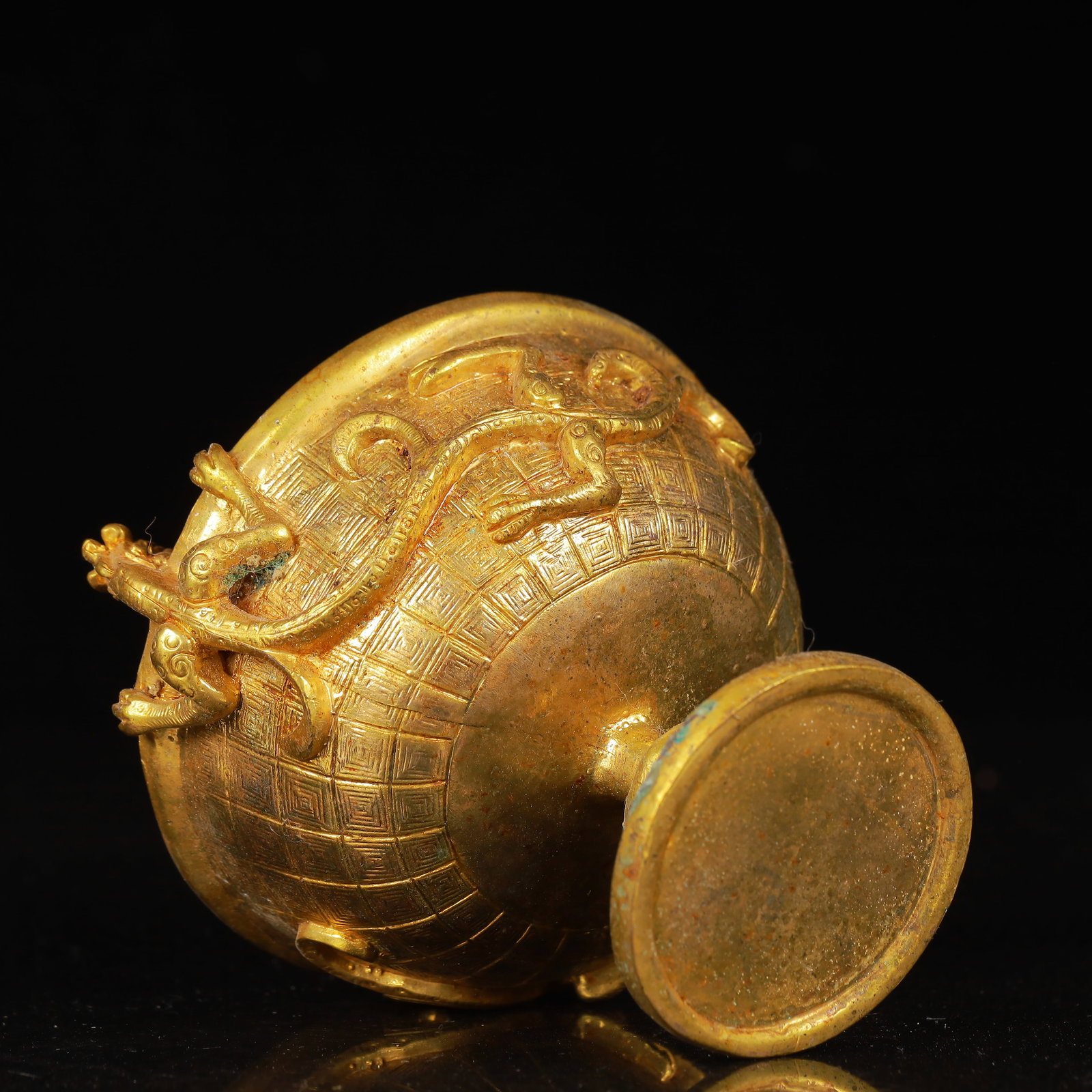 An Exquisite Gilt Bronze Dragon Pattern Cup - 8