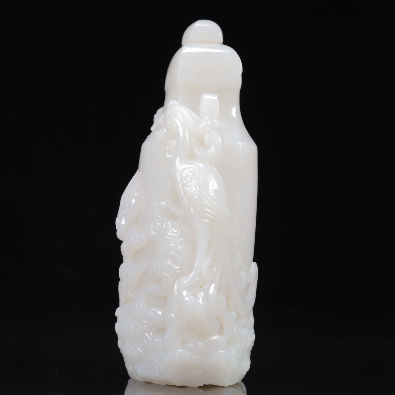 An Exquisite White Jade Dragon Pattern Vase - 7