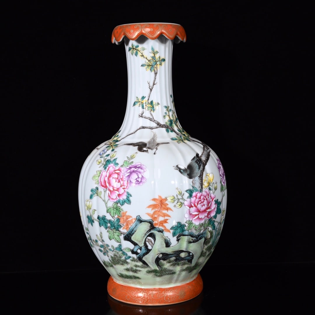 An Exquisite Famille-Rose Flower and Bird Pattern Vase (1 of 9)