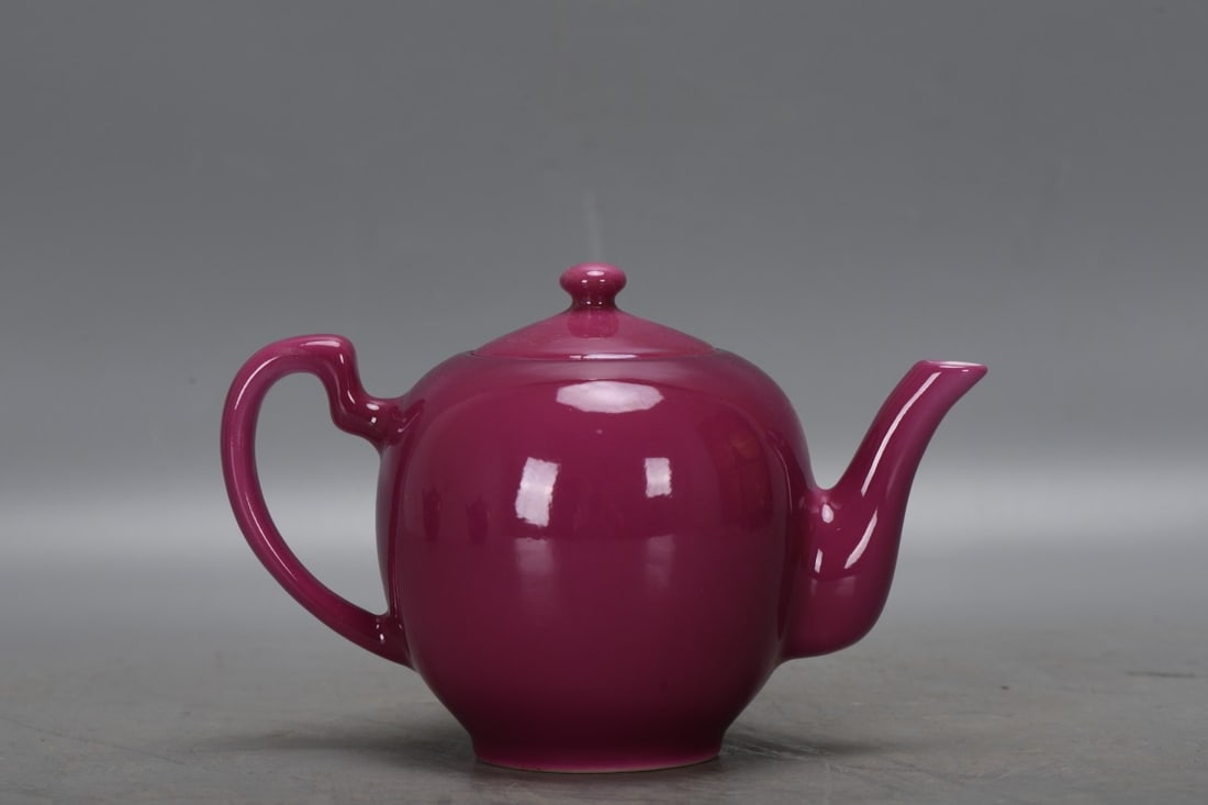 An Exquisite Ruby Red-Glazed Teapot - 3
