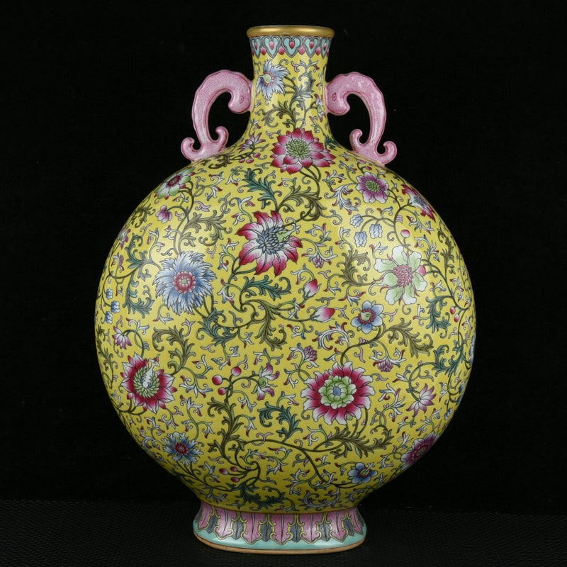 A Huge Yellow Ground Enamel Painted Gold Lotus Pattern Double-Ears Vase (1 of 9)