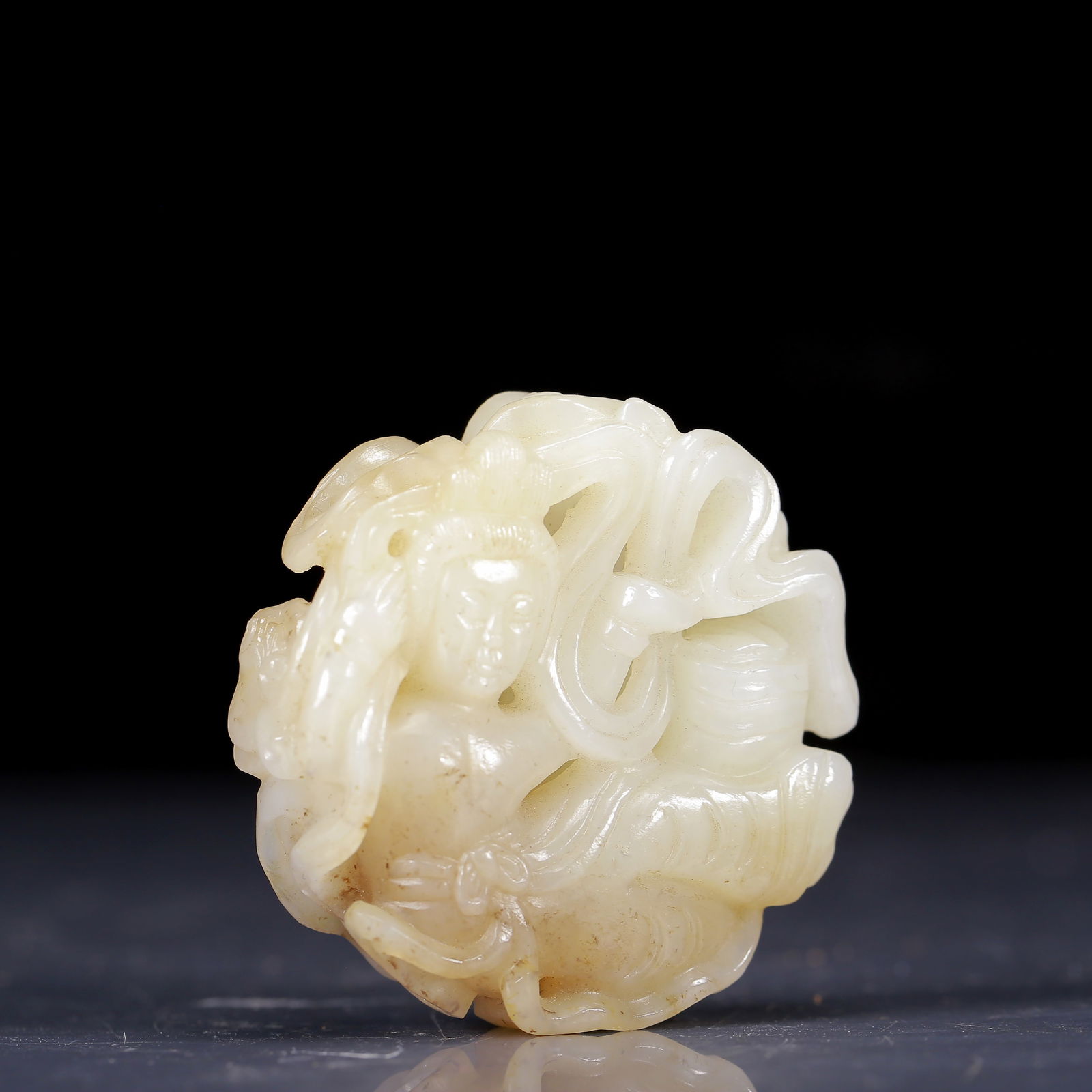 An Exquisite White Jade Figure Pattern Pendant - 3