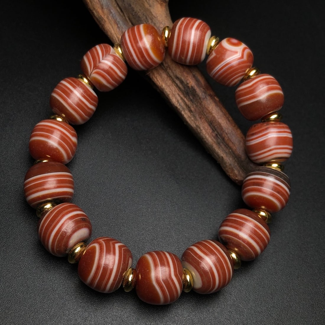 A Precious Agate Bracelets - 2