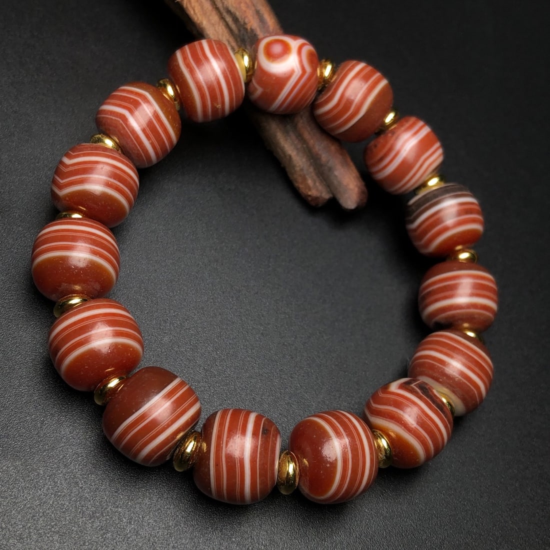 A Precious Agate Bracelets - 6