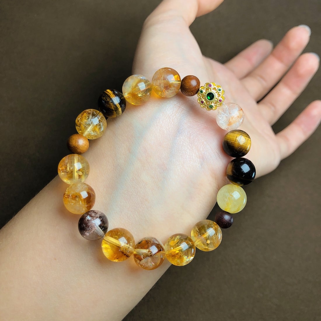 An Exquisite Crystal Bracelets - 2