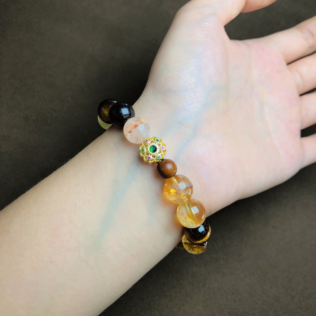 An Exquisite Crystal Bracelets - 5