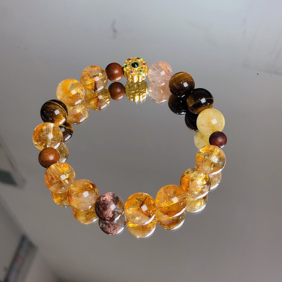 An Exquisite Crystal Bracelets - 8