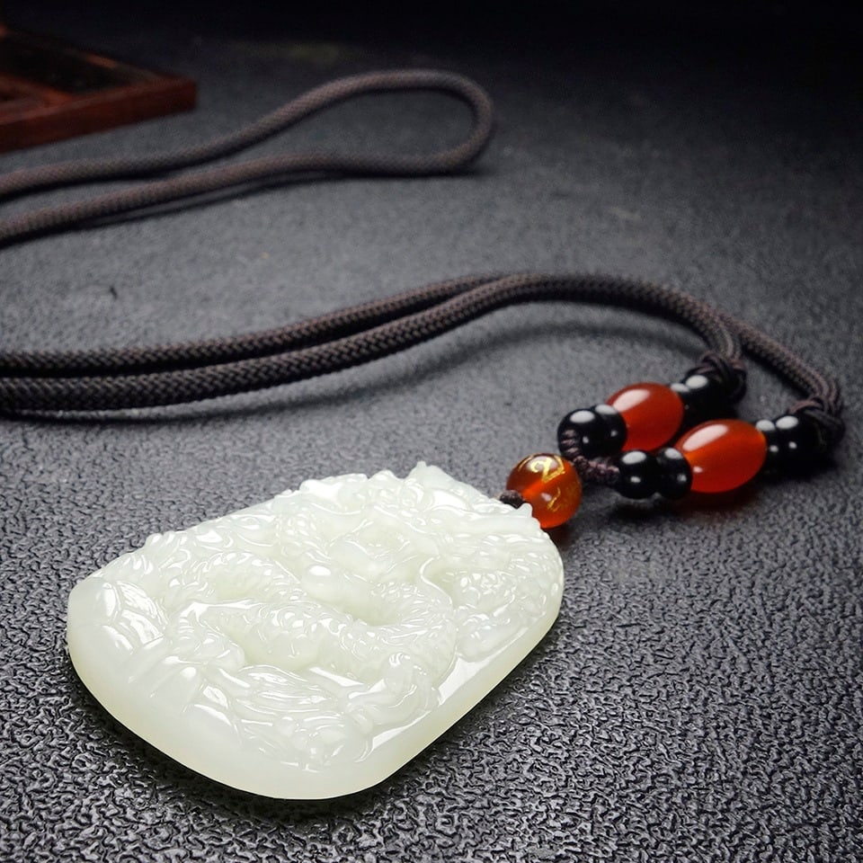 An Exquisite White Jade Dragon Pattern Pendant - 6