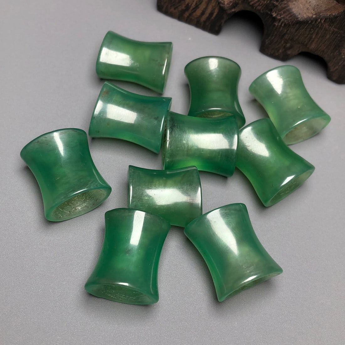 A Precious Agate Bracelets - 8