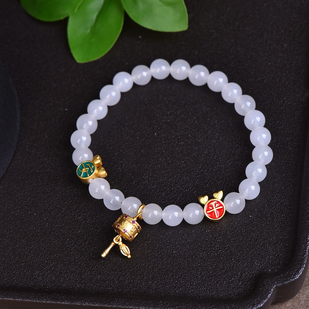 An Exquisite White Jade Bracelets: An Exquisite White Jade Bracelets,Size:0.2in 白玉手串