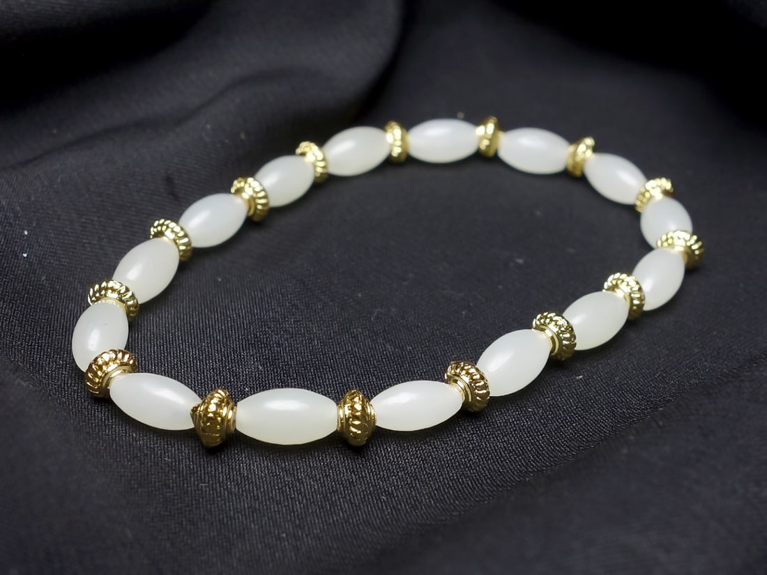 An Exquisite White Jade Bracelets - 3