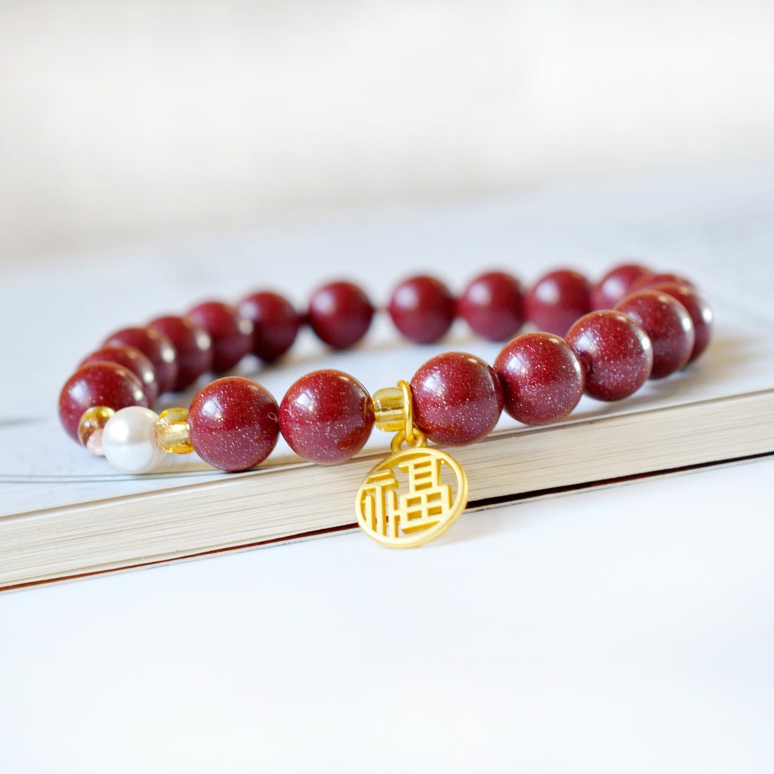 An Exquisite Cinnabar Bracelets: An Exquisite Cinnabar Bracelets,Size:0.3inx0.3in (寓意)吉祥招财喜庆、驱邪避凶 朱砂手串