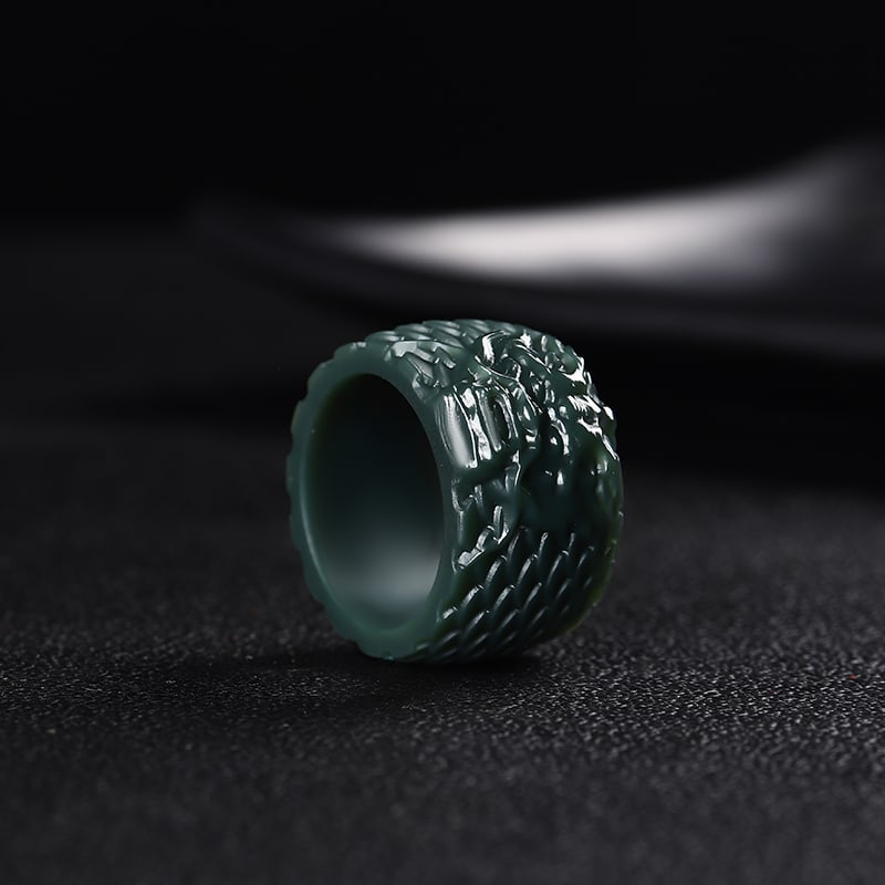 An Exquisite Cyan jade Dragon Pattern Thumb Ring - 4