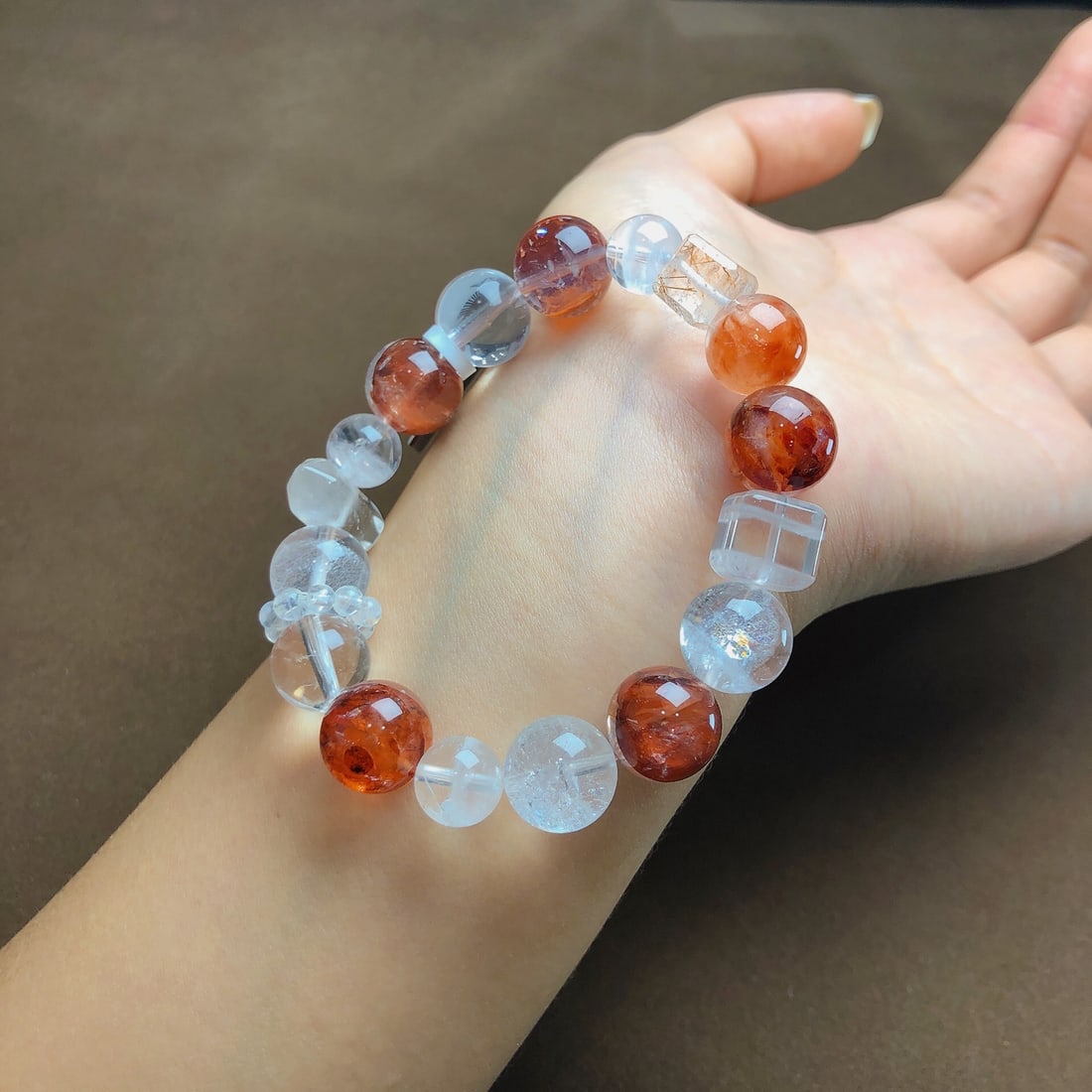 An Exquisite Crystal Bracelets - 3