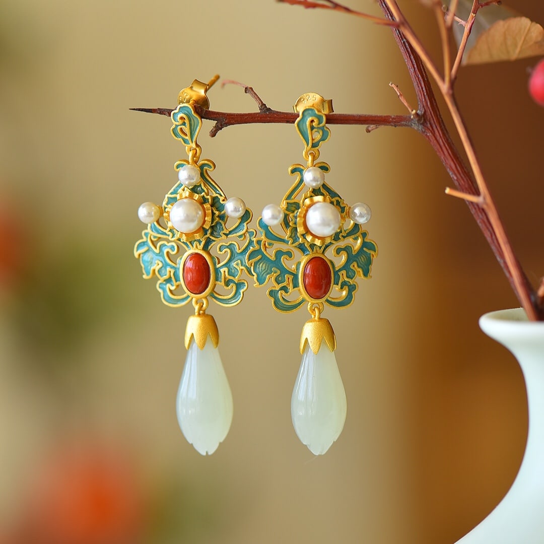 A Pair of Exquisite Sterling Silver-Gold Plated Inlaid White Jade Enamel Earrings,Inlaid Pearl: A Pair of Exquisite Sterling Silver-Gold Plated Inlaid White Jade Enamel Earrings,Inlaid Pearl,Size:0.4inx0.7in 一对纯银镀金镶白玉珐琅