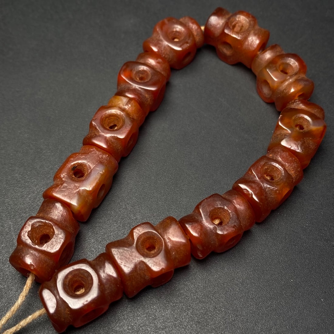 A Precious Agate Bracelets - 7