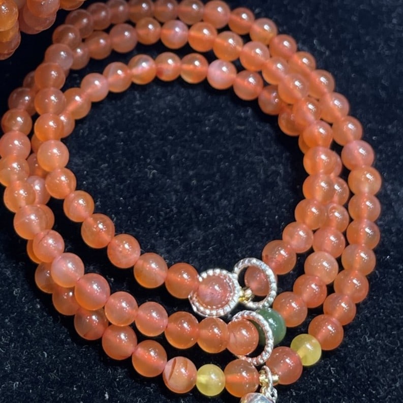 An Exquisite Agate Bracelet - 3