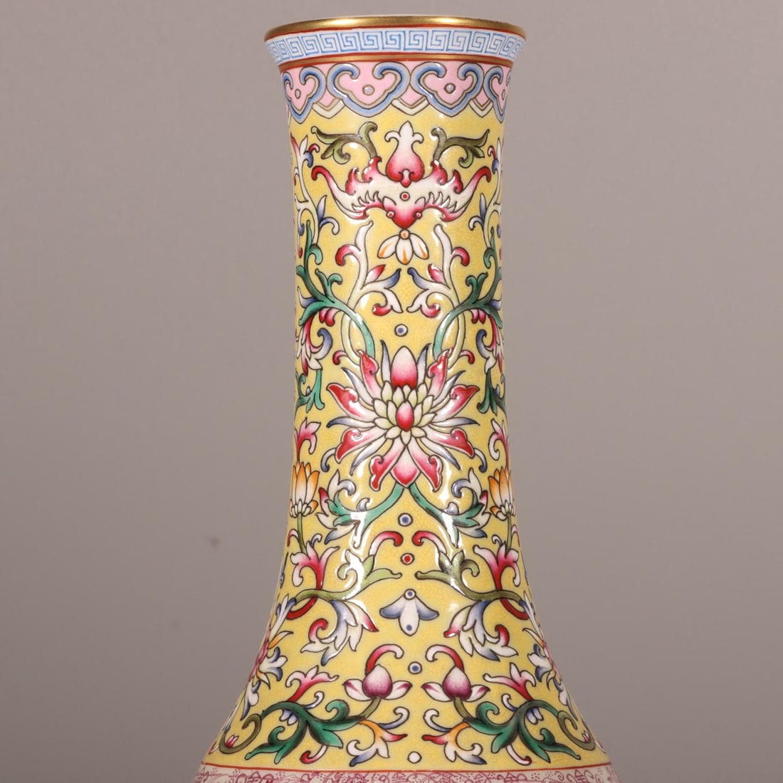 A Rare Enamel Lotus Pattern Vase - 2