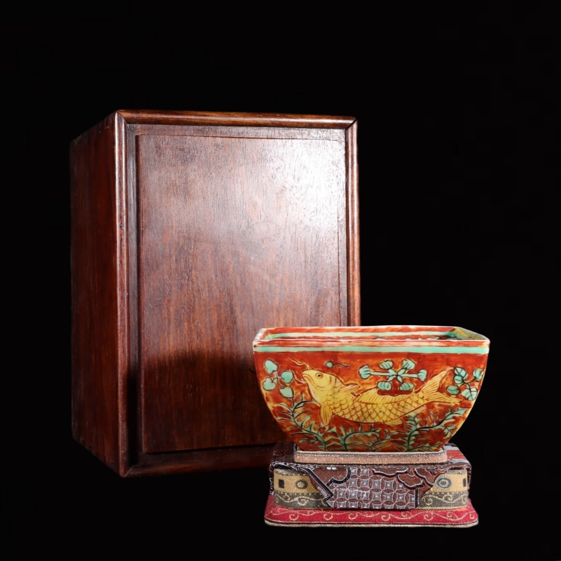 An Exquisite Red Ground Yellow Glazed Hornwort Pattern Bowl: An Exquisite Red Ground Yellow Glazed Hornwort Pattern Bowl,Ming Dynasty,China,Jiajing Six-character Mark,Size:2.8inx5.1in 红地黄釉鱼藻纹碗,中