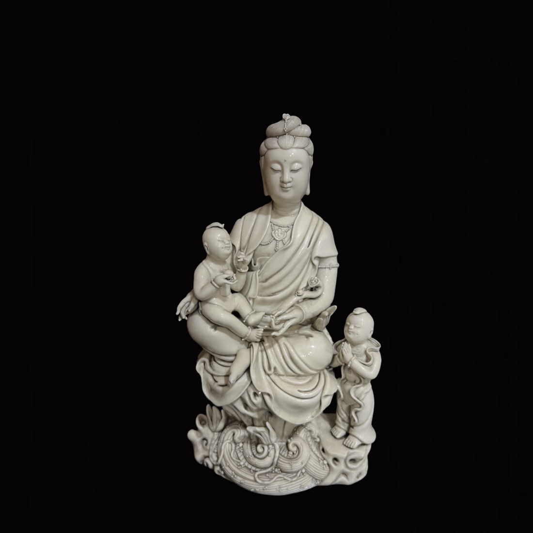 A Solemn Blance-De-Chine Statue of Avalokitesvara: A Solemn Blance-De-Chine Statue of Avalokitesvara,Ming Dynasty,China,He Chaozong Mark,Size:14.4in 德化瓷观音像,中国明代,何朝