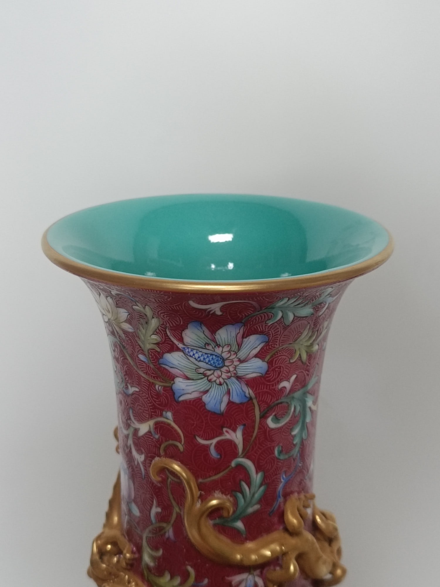 A Huge Enamel Ruby Red-Glazed Lotus Pattern Vase - 7